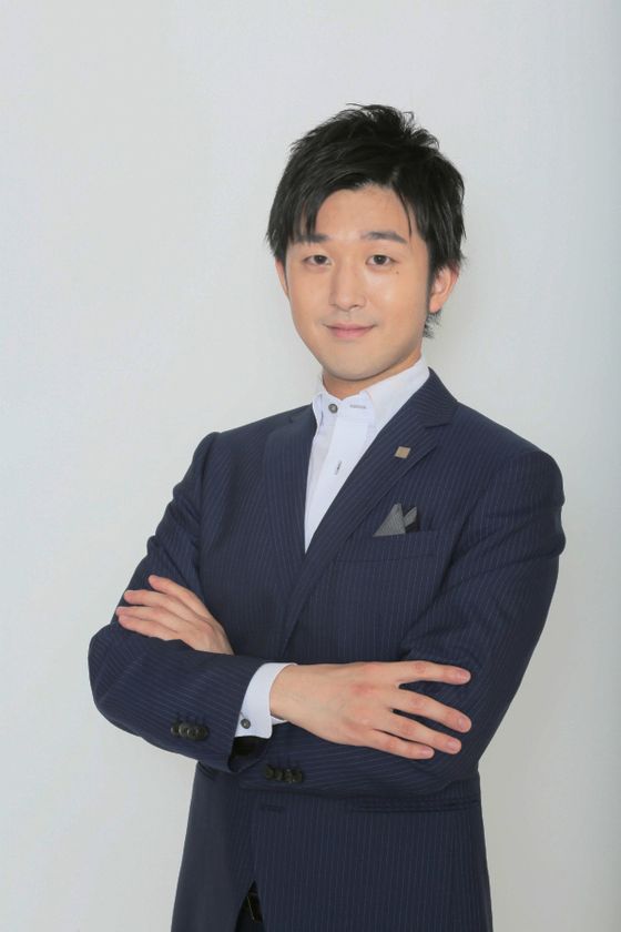 TAKAMI BRIDALが株式会社プラスティー教育研究所
代表取締役・清水章弘氏の学習メソッドを
人材教育プログラムに導入