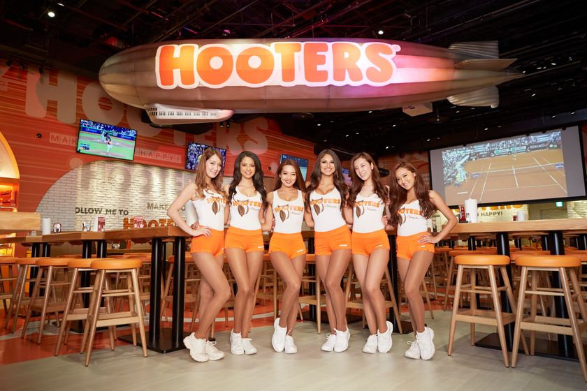「HOOTERS」×B.LEAGUE「アルバルク東京」コラボイベント！
2月26日にHOOTERS新宿西口店でパブリックビューイング開催
