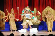舞台写真「バカ仏様・アジアの神様」