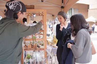 イタリアの街角のようなマルシェもお楽しみいただけます