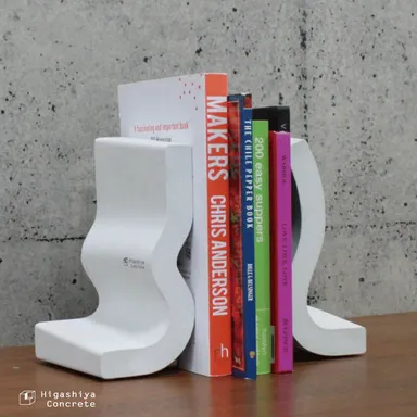 ブックエンド　クルント (1)