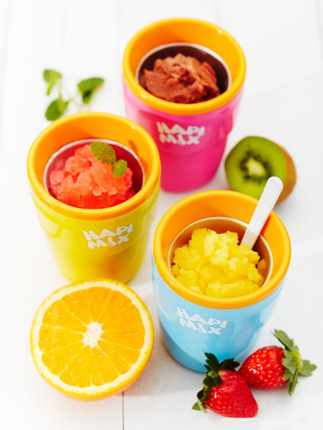 混ぜるだけでフローズンを楽しめるコップ型商品が登場
　ドウシシャ、『HAPI MIX(ハピックス)』を2月発売！