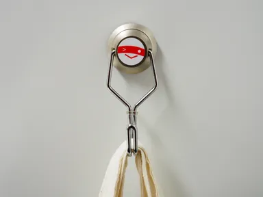 新カタログ発刊記念　クルクル自在マグネットフックNEO