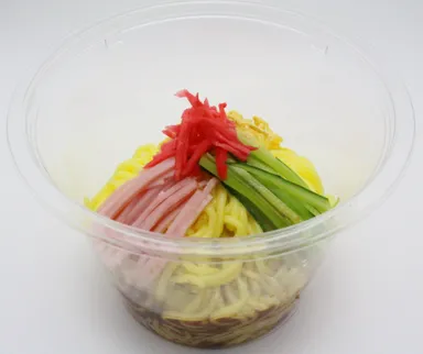 糖質0カロリーオフカップ麺　冷し中華風こんにゃく(盛付け例)