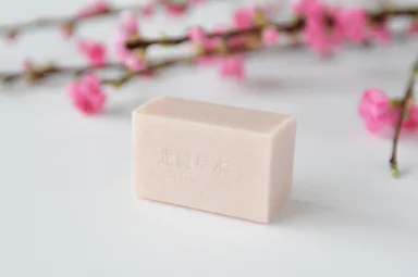 北麓草水　ウオッシングソープバー　桃 1