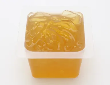 『味付ところてん　金のいと』黒酢 透明カップ