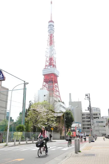 東京タワーの近くも通ります