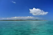 青く澄んだ海と珊瑚が美しい八重山諸島