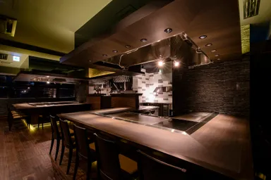 「銀座のステーキ 銀座本店」店内