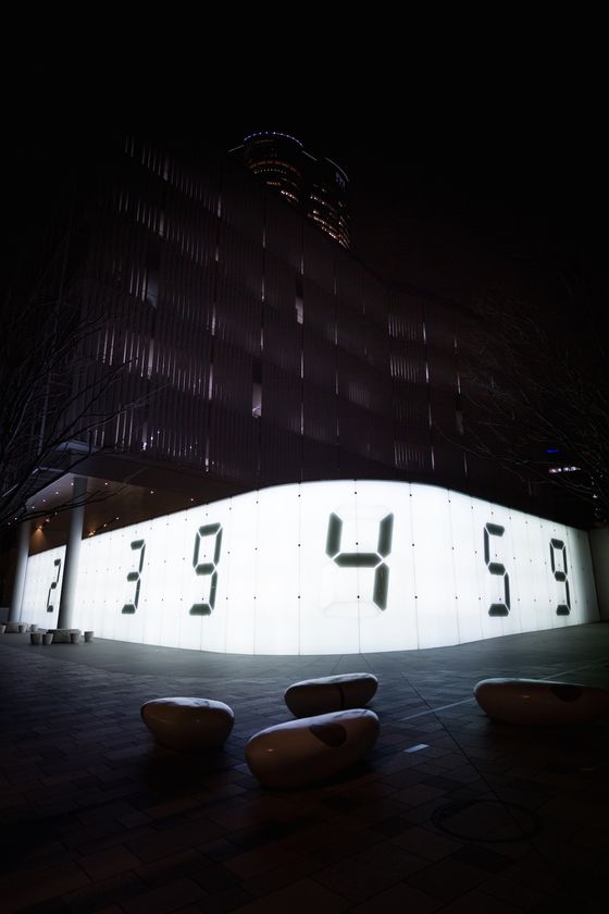 今年も3日間限定で、
パブリックアート『Counter Void』に光が灯る
「Relight Days 2017」開催