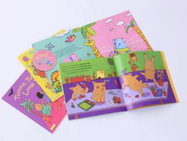 抽選で8名様に当たる英語のお歌絵本(写真)