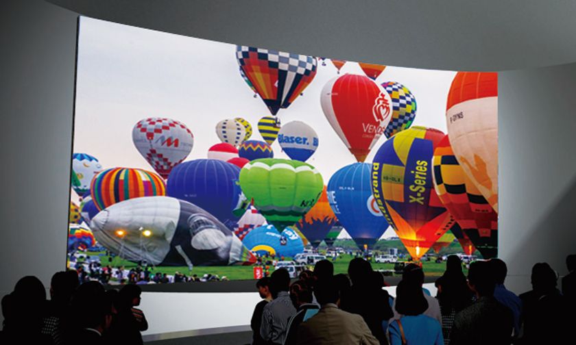 佐賀バルーンミュージアムに新コンテンツ登場！
スーパーハイビジョンで見る大迫力の
2016佐賀熱気球世界選手権ムービー！！