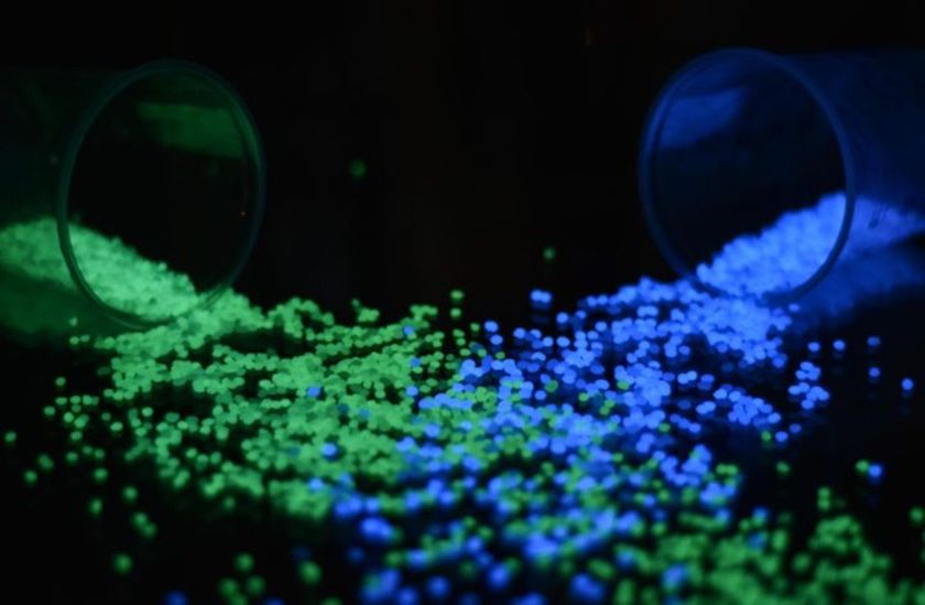 発光素材を練りこんだ蓄光チップ
『ECO-CHIPS(エコチップ)』4月7日販売開始