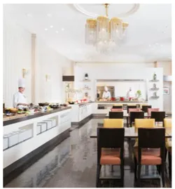 レストラン「ブールヴァール」