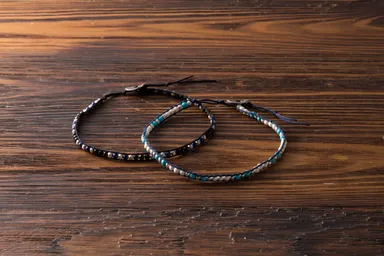 CHAN LUU STONE ANKLET カラー：ブラック、ネイビー 価格：￥15,000(税別)