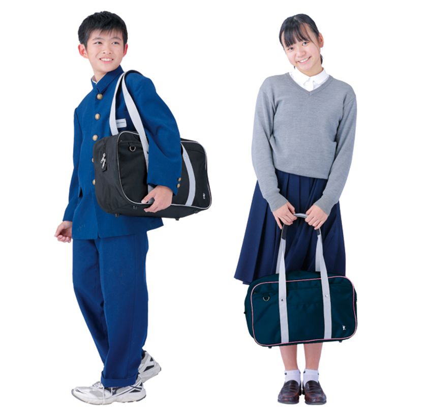 900デニールの厚手生地×防水加工！肩ひもがずり落ちにくい
通学用サブバッグ『スポーツバッグ』新登場