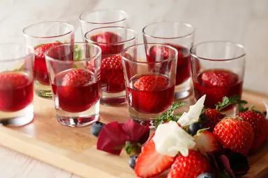 いちごのサングリア