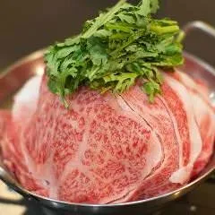 七代目松五郎の看板メニュー「特選牛すき鍋」