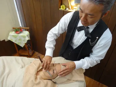 総支配人による施術(3)