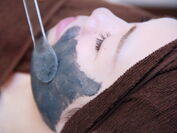 顔剃り専門店の「漆黒の泥剃り」が見られるデモンストレーションを3月23日開催！