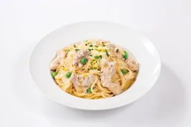 チキンとグリーンピースのホワイトクリーム