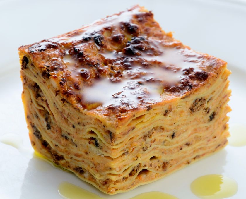 ミルフィーユのような“15層”のラザニア×桜鯛　
春限定の『ミルフィーユラザニア』登場　
3・4月には立川伊勢丹／日本橋三越の催事にも出店