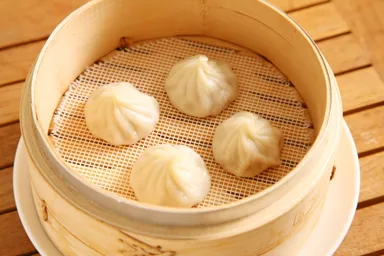 定番の蒸し小籠包