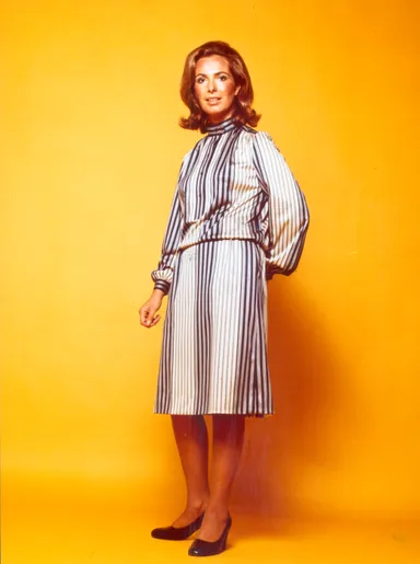 ジャン・パトゥデザインの制服(c)Air France