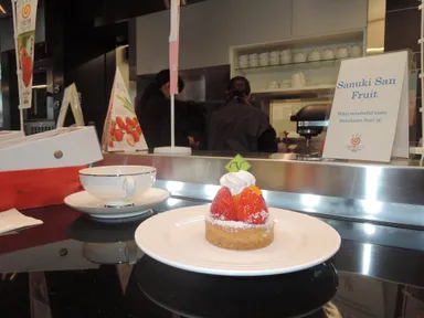 新作オリジナルスイーツ 横