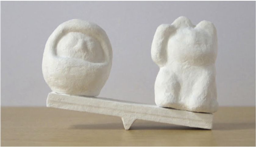 自分のために貯金しながら、世界のために募金する
　家庭で寄付文化を育てる世界初の
「募金貯金箱」を発売します