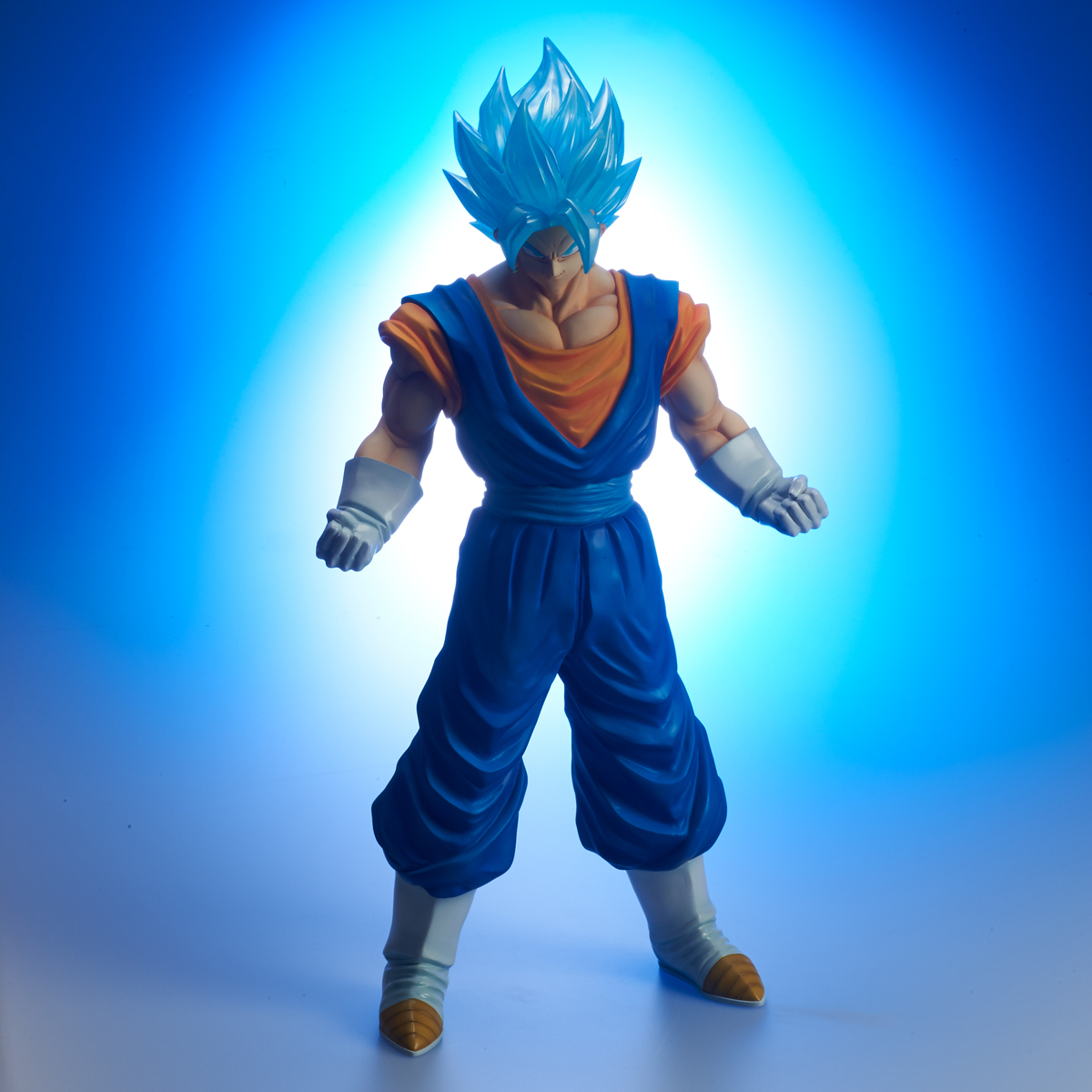 ドラゴンボール超 未来 トランクス編の最強戦士 Ssgssベジット が全高45cmサイズで登場 株式会社プレックスのプレスリリース