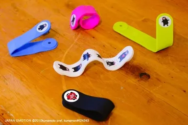 形も自由自在に屈曲できる