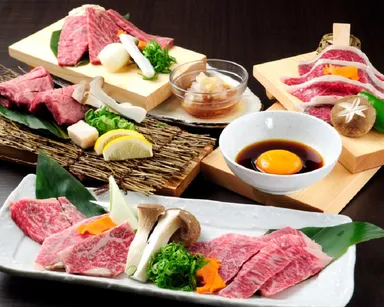 熟成黒毛和牛を焼肉スタイルで