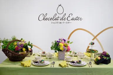 イベント会場・テーブルセッティングとギフトの写真