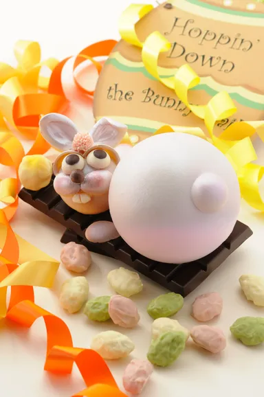 イースターチョコレートの一例　帝国ホテル　東京　ガルガンチュワ