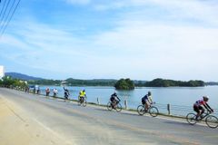 沖縄県内外のサイクリストやランナー歓迎　沖縄本島一周コース(全長約337Km)等整備のお知らせ　約85か所のサイクルステーションの創設
