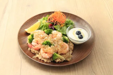 えびとブロッコリーのアジアンプレート