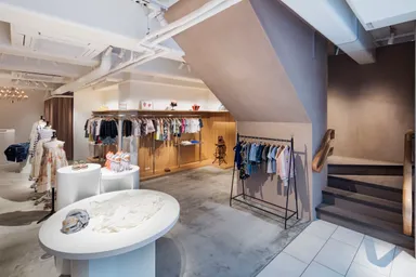 1階トレンド＆カジュアルのフロア