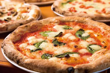 伝統的なナポリピッツァ