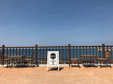 気持ちいい海側の席