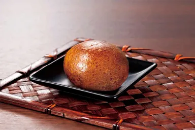 新宿揚げ饅頭　黒糖(こくとう)まんじゅう