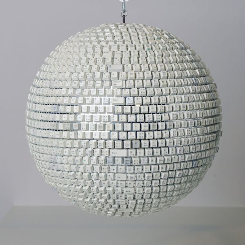 『リサイクルアート展2017』札幌にて開催　
作品を募集開始・グランプリは賞金100万円！