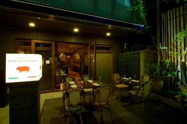 オープンテラス席