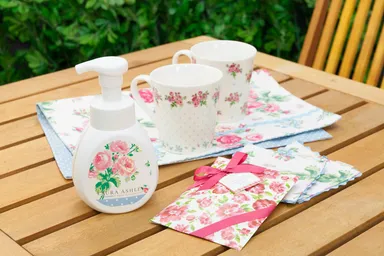 ローラ アシュレイ ティータイムギフトセット
