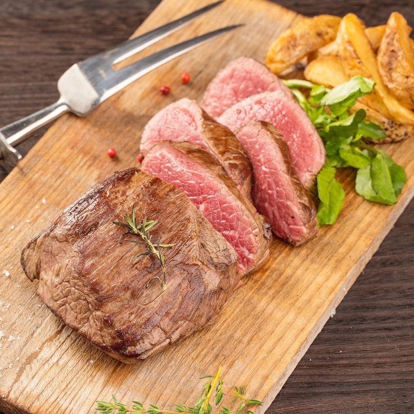 飯田橋で『馬肉の1ポンドステーキ』が1,000円で食べられる！
インスタのフォロワー数1,000人超キャンペーン4/6～16実施