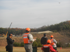 100m超の遠距離飛行練習も