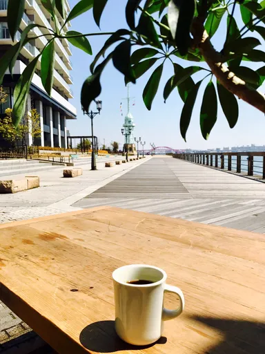 グリーンに囲まれてのカフェタイム