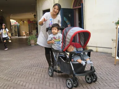 『シット＆スタンド』　全体