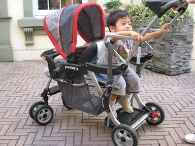 『シット＆スタンド』　シットの状態