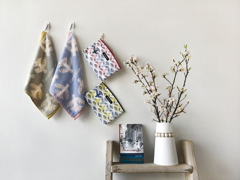 フィンレイソン、
「フィンランド独立100周年」をテーマにした商品登場！
公式ウェブサイト、フィンランド・デザイン展で販売